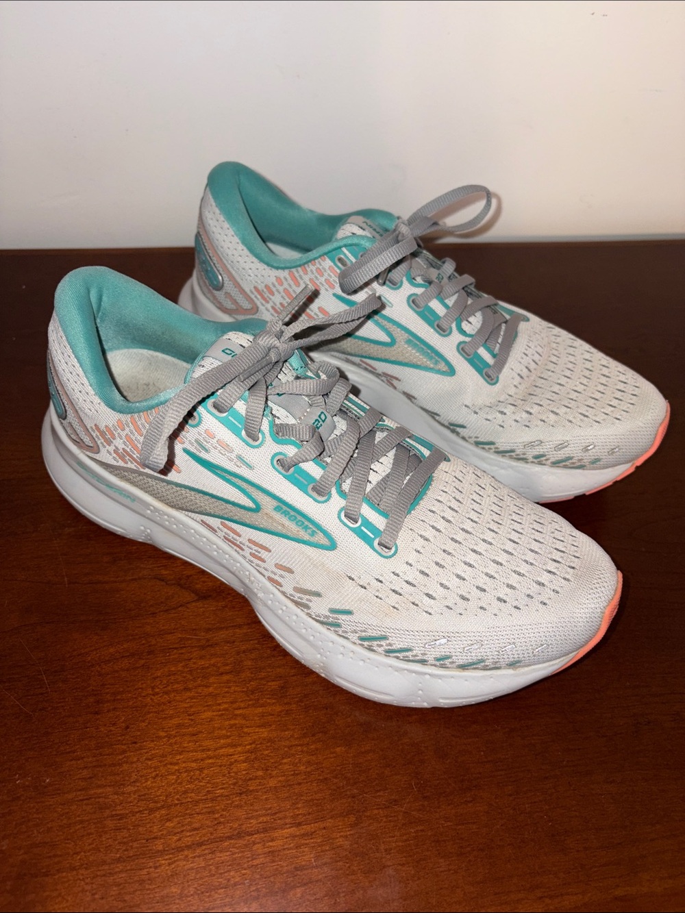 Brooks Glycerin Women's White & Teal Athletic Running Shoes